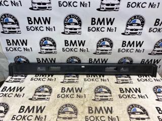 Запчасть накладка в салоне задняя BMW 5 2008