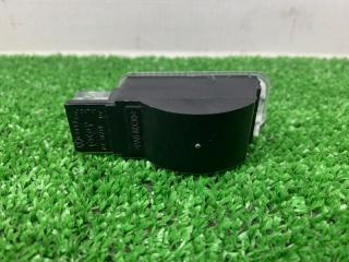 Плафон салонный A4 2010 B8 CDNC Плафон салонный A4 2010 B8 CDNC