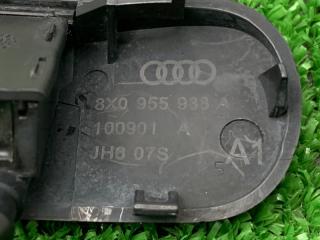 Форсунка стеклоомывателя правая A1 2011 8X CAXA