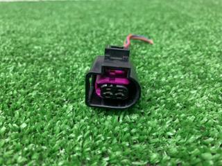 Запчасть разъем AUDI A4 2012