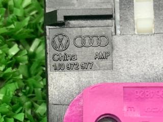 Разъем AUDI A4 B8 CDNC Разъем AUDI A4 B8 CDNC
