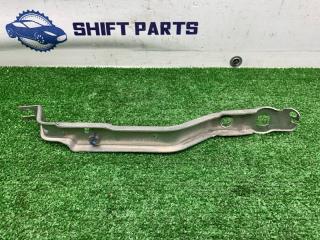 Запчасть кронштейн крыла передний правый AUDI A7 2011