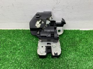 Замок багажника A1 2011 8X CAXA