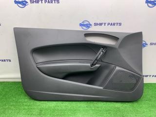 Обшивка двери левая AUDI A1 2011