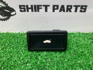 Запчасть кнопка открывания багажника AUDI Q5 2009