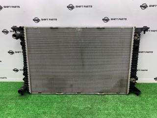 Запчасть радиатор охлаждения двигателя AUDI A5 2011