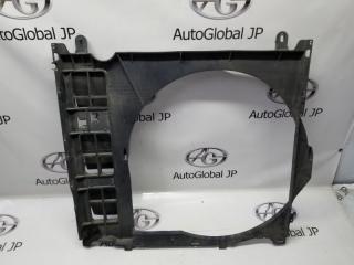 Диффузор радиатора INFINITI QX56 JA60, A60 VK56DE 214767S000 2 ракурс