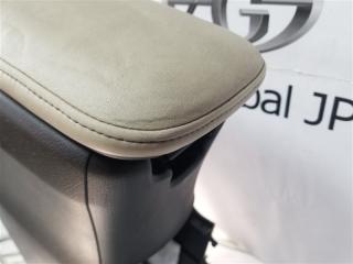 Бардачок между сиденьями LEXUS HS250H ANF10 2AZ-FXE 5890175021E1 5 ракурс Бардачок между сиденьями LEXUS HS250H ANF10 2AZ-FXE 5890175021E1 5 ракурс