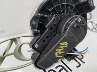Мотор печки TOYOTA AURIS NRE185H 8NR-FTS 8710342081 2 ракурс