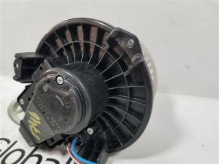 Мотор печки TOYOTA AURIS NRE185H 8NR-FTS 8710342081 3 ракурс