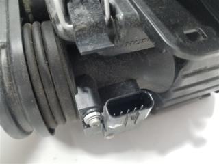 Корпус воздушного фильтра HONDA VEZEL RU4 LEB 1720151E008 3 ракурс