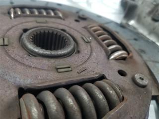 Корзина сцепления NISSAN ATLAS SG2H41 FD42 302100T000 5 ракурс