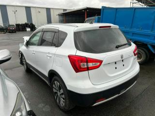 Лючок бензобака SUZUKI SX4 S-CROSS YA22S M16A 6485061M00 4 ракурс