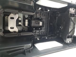 Бардачок между сиденьями TOYOTA AQUA NHP10 1NZ-FXE 5891152210C0 5 ракурс Бардачок между сиденьями TOYOTA AQUA NHP10 1NZ-FXE 5891152210C0 5 ракурс