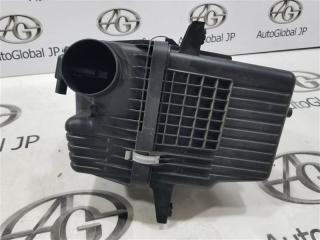 Корпус воздушного фильтра SUZUKI ESCUDO TDA4W J24B 1370078K00 4 ракурс Корпус воздушного фильтра SUZUKI ESCUDO TDA4W J24B 1370078K00 4 ракурс