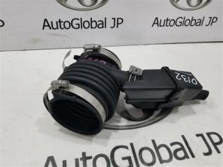 Патрубок воздушн.фильтра NISSAN TEANA PJ32 VQ35DE 165761AA1A 2 ракурс