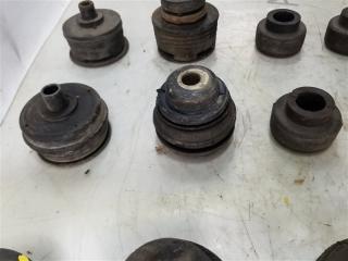 Подушка кузова NISSAN SAFARI WTY61 ZD30 95510VB005 5 ракурс Подушка кузова NISSAN SAFARI WTY61 ZD30 95510VB005 5 ракурс