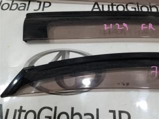 Ветровик TOYOTA VOXY ZRR80W 3ZR-FAE . 5 ракурс