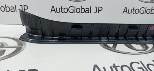 Порожек пластиковый левый передний SUBARU FORESTER SK5 CB18 94060SJ040VH 3 ракурс