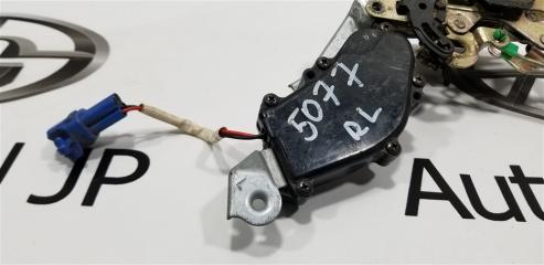 Замок двери левый задний TOYOTA LAND CRUISER PRADO LJ78G 2LTE 6934060040 3 ракурс