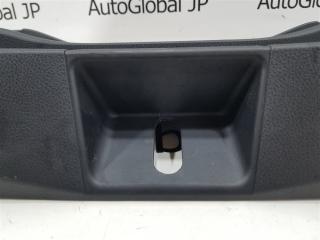 Накладка замка багажника TOYOTA CH-R NGX50 8NR-FTS 6471610090C1 4 ракурс