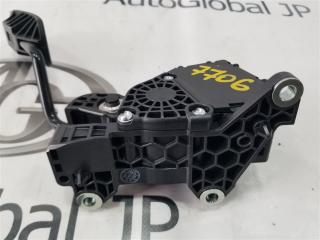 Педаль подачи топлива TOYOTA CH-R NGX50 8NR-FTS 7811010010 2 ракурс