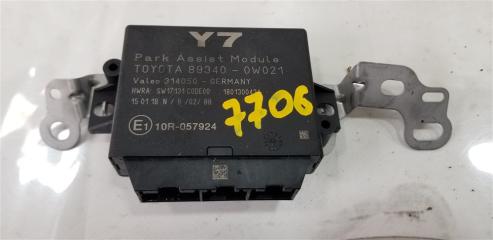Блок управления парковкой TOYOTA CH-R NGX50 8NR-FTS 893400W021 1 ракурс