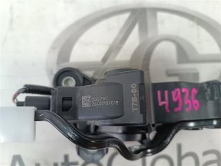 Педаль подачи топлива HONDA VEZEL RU4 LEB 17800T7B023 2 ракурс