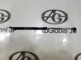 Амортизатор багажника SUZUKI ESCUDO TDA4W J24B 8180065830 1 ракурс