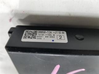Электронный блок HONDA FIT GR2 L13B 38850TZAJ110 3 ракурс