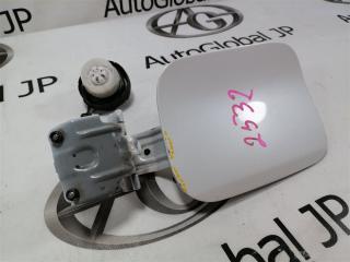 Лючок бензобака TOYOTA PRIUS ZVW50 2ZR-FXE 7735047050 3 ракурс