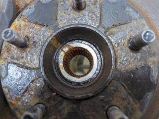 Ступица левая передняя NISSAN TEANA PJ31 VQ35DE 40015CN000 2 ракурс