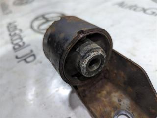Подушка редуктора NISSAN Terrano LBYD21 TD27 5471031G00 3 ракурс Подушка редуктора NISSAN Terrano LBYD21 TD27 5471031G00 3 ракурс