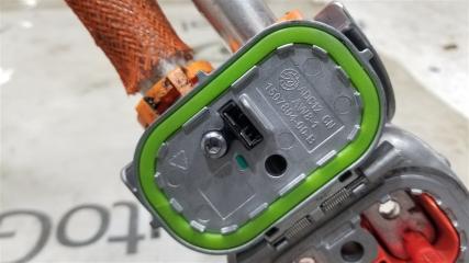 Зарядное гнездо Tesla Model 3 5YJ3 150780400B 4 ракурс Зарядное гнездо Tesla Model 3 5YJ3 150780400B 4 ракурс