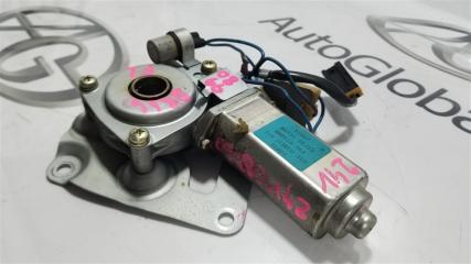 Мотор стеклоподъемника левый передний NISSAN SAFARI WRGY60 TD42T 8073105J10 4 ракурс