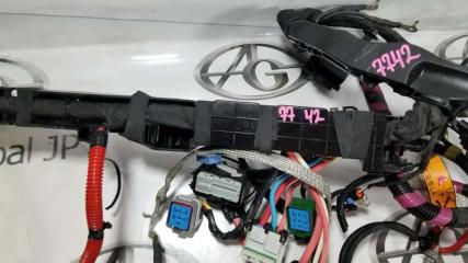 Коса салона Tesla Model 3 5YJ3 . 4 ракурс Коса салона Tesla Model 3 5YJ3 . 4 ракурс