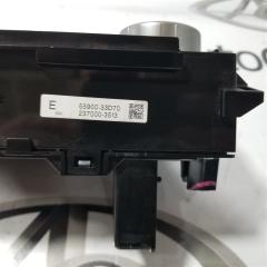 Блок управления климат-контролем TOYOTA CAMRY AVV50 2AR-FXE 5590033D70 5 ракурс