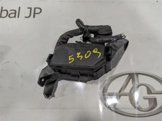 Блок предохранителей TOYOTA CH-R ZYX10 2ZRFXE 8266047100 1 ракурс Блок предохранителей TOYOTA CH-R ZYX10 2ZRFXE 8266047100 1 ракурс