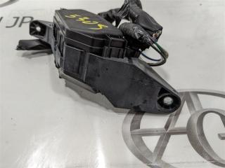 Блок предохранителей TOYOTA CH-R ZYX10 2ZRFXE 8266047100 3 ракурс Блок предохранителей TOYOTA CH-R ZYX10 2ZRFXE 8266047100 3 ракурс