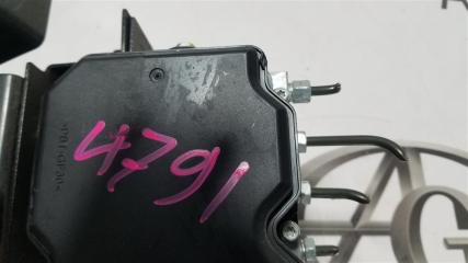 Блок abs NISSAN LEAF ZE1 EM57 476605SK5D 3 ракурс