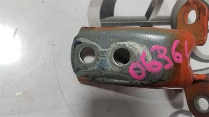 Петля дверная левая передняя TOYOTA FJ CRUISER GSJ15 1GRFE 6872012151 3 ракурс