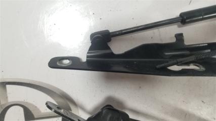 Петля капота Volvo XC60 DZ D4204T14 31385814 5 ракурс