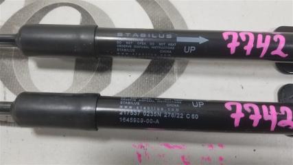 Амортизатор багажника Tesla Model 3 5YJ3 164598900A 5 ракурс Амортизатор багажника Tesla Model 3 5YJ3 164598900A 5 ракурс