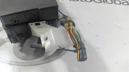 Блок предохранителей TOYOTA VOLTZ ZZE136 1ZZ-FE 8273001010 2 ракурс