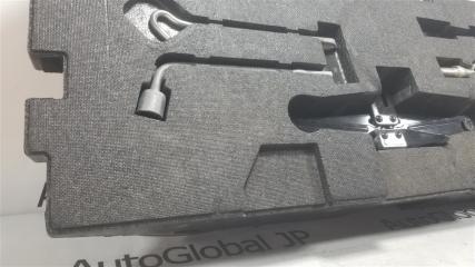 Ящик под инструменты MAZDA CX-5 KE2AW SH-VPTS KD53688MXB 3 ракурс Ящик под инструменты MAZDA CX-5 KE2AW SH-VPTS KD53688MXB 3 ракурс