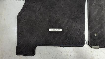 Коврики комплект NISSAN LEAF AZE0 EM57 G49003NK0B 3 ракурс
