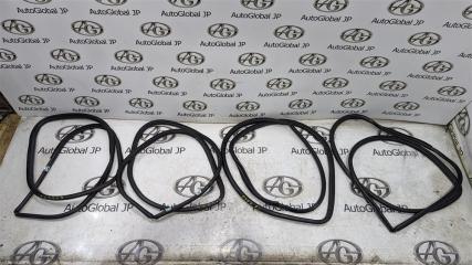 Уплотнение дверное TOYOTA CAMRY AXVH70 A25A FXS 6231133120 1 ракурс Уплотнение дверное TOYOTA CAMRY AXVH70 A25A FXS 6231133120 1 ракурс