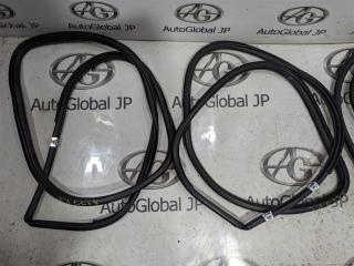 Уплотнение дверное TOYOTA CAMRY AXVH70 A25A FXS 6231133120 2 ракурс Уплотнение дверное TOYOTA CAMRY AXVH70 A25A FXS 6231133120 2 ракурс
