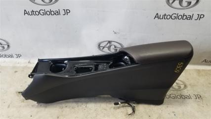 Бардачок между сиденьями TOYOTA CH-R ZYX10 2ZRFXE 5891010040C3 1 ракурс Бардачок между сиденьями TOYOTA CH-R ZYX10 2ZRFXE 5891010040C3 1 ракурс