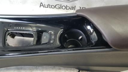 Бардачок между сиденьями TOYOTA CH-R ZYX10 2ZRFXE 5891010040C3 5 ракурс Бардачок между сиденьями TOYOTA CH-R ZYX10 2ZRFXE 5891010040C3 5 ракурс